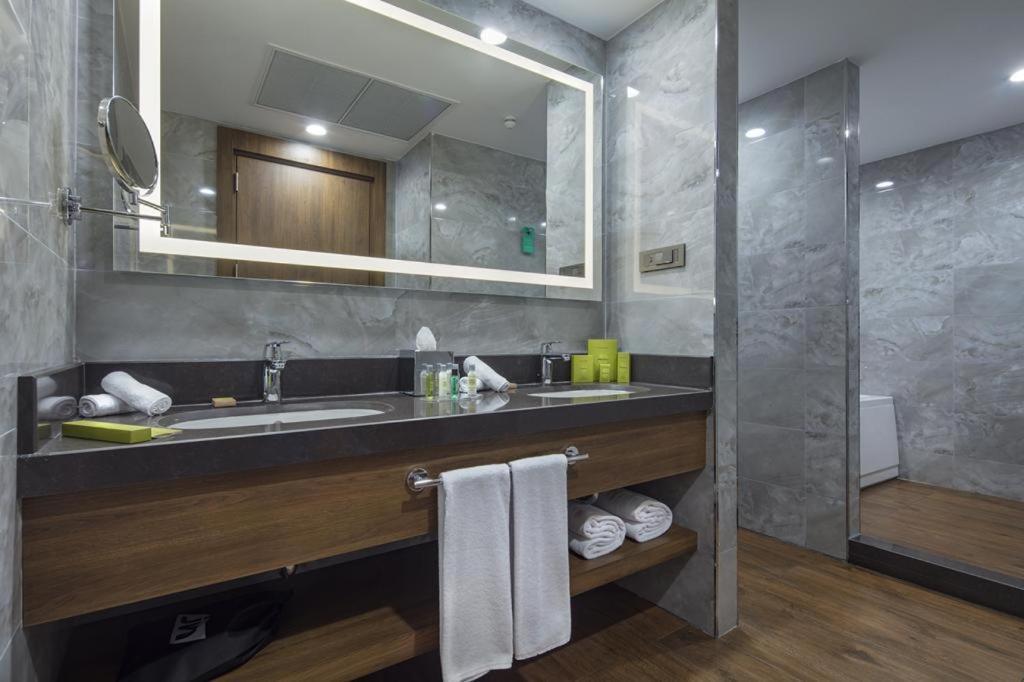 Hilton Garden Inn Yalova Ялова Екстер'єр фото